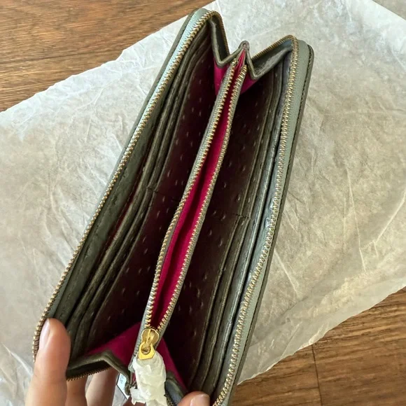 NWT Marc Jacobs Ostrich Zip Around Wallet - Gray / Pink - Picture 6 of 9